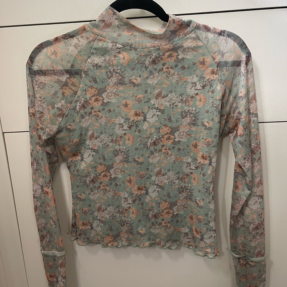 Sheer layering top, boutique brand, size small NWOT